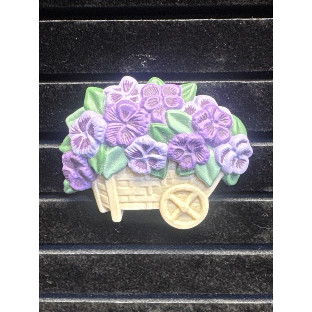 Vintage HMK Marked Purple Pansy Flowers in Cream‎ Flower Cart Plastic Brooch Pin